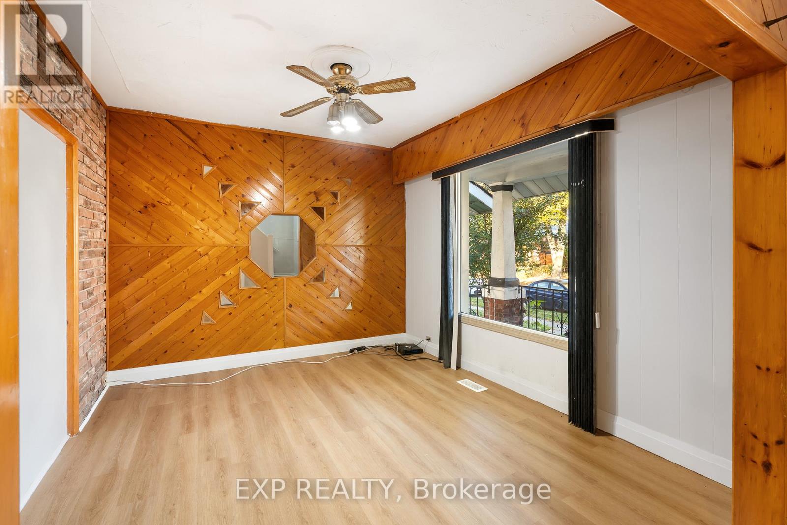 467 Grove Avenue S, Windsor, Ontario  N9A 6G3 - Photo 7 - X12517840