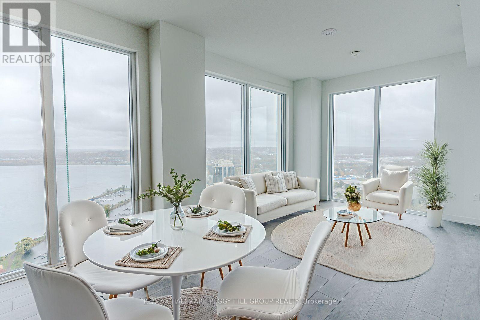 2909 - 39 Mary Street, Barrie, Ontario  L4N 1S9 - Photo 2 - S12518548