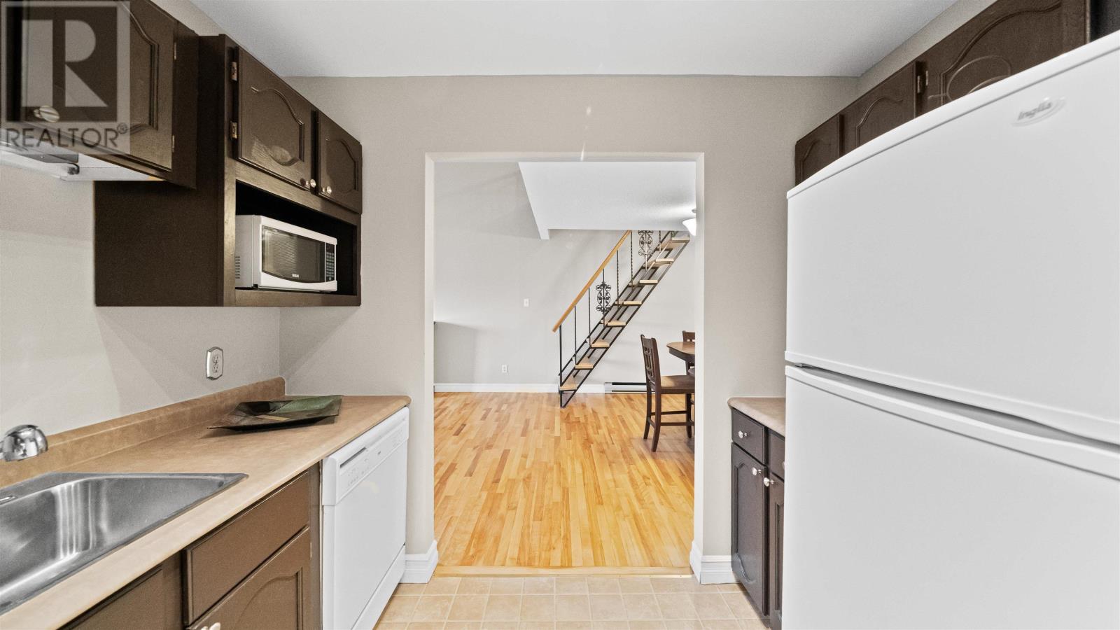 9 4 Rose Way, Dartmouth, Nova Scotia  B2Y 4L9 - Photo 12 - 202527453