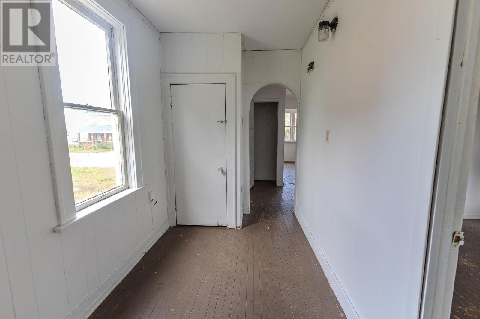 184 Elgin St, Sault Ste. Marie, Ontario  P6A 2Z1 - Photo 12 - SM253148