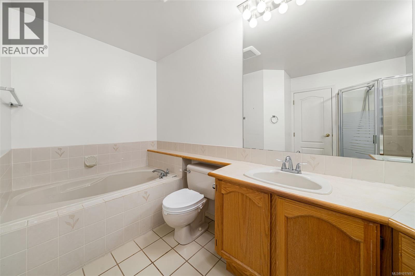 102 4515 Pipeline Rd, Saanich, British Columbia  V8Z 5M3 - Photo 17 - 1017493