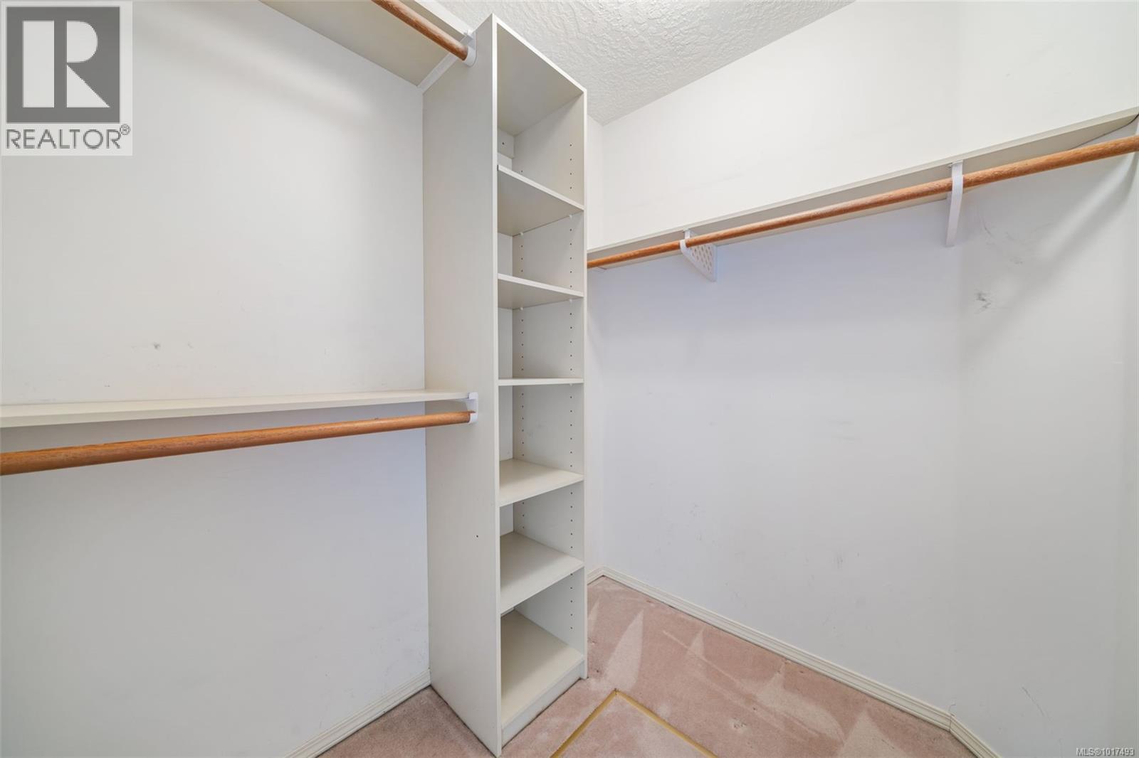 102 4515 Pipeline Rd, Saanich, British Columbia  V8Z 5M3 - Photo 18 - 1017493