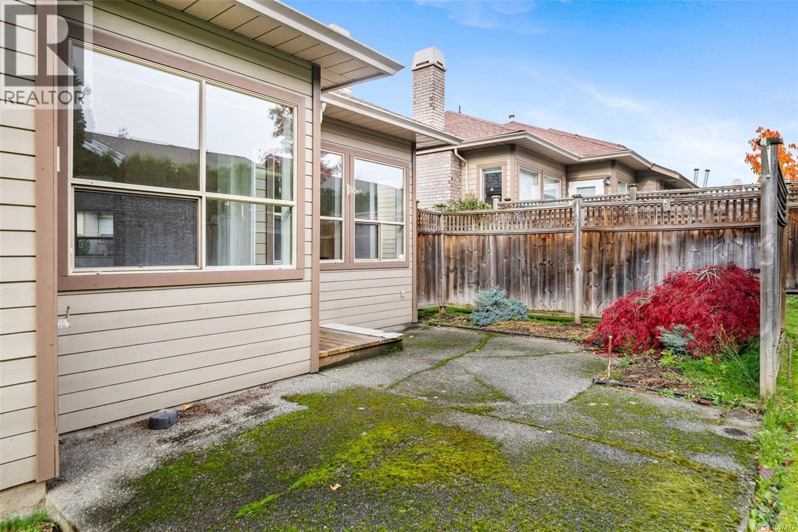 102 4515 Pipeline Rd, Saanich, British Columbia  V8Z 5M3 - Photo 31 - 1017493