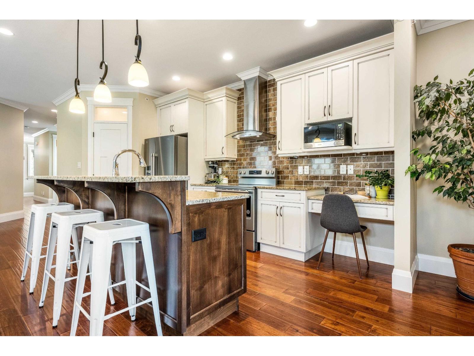 2 5882 Cowichan Street, Garrison Crossing, Chilliwack, British Columbia  V2R 0G8 - Photo 11 - R3065486