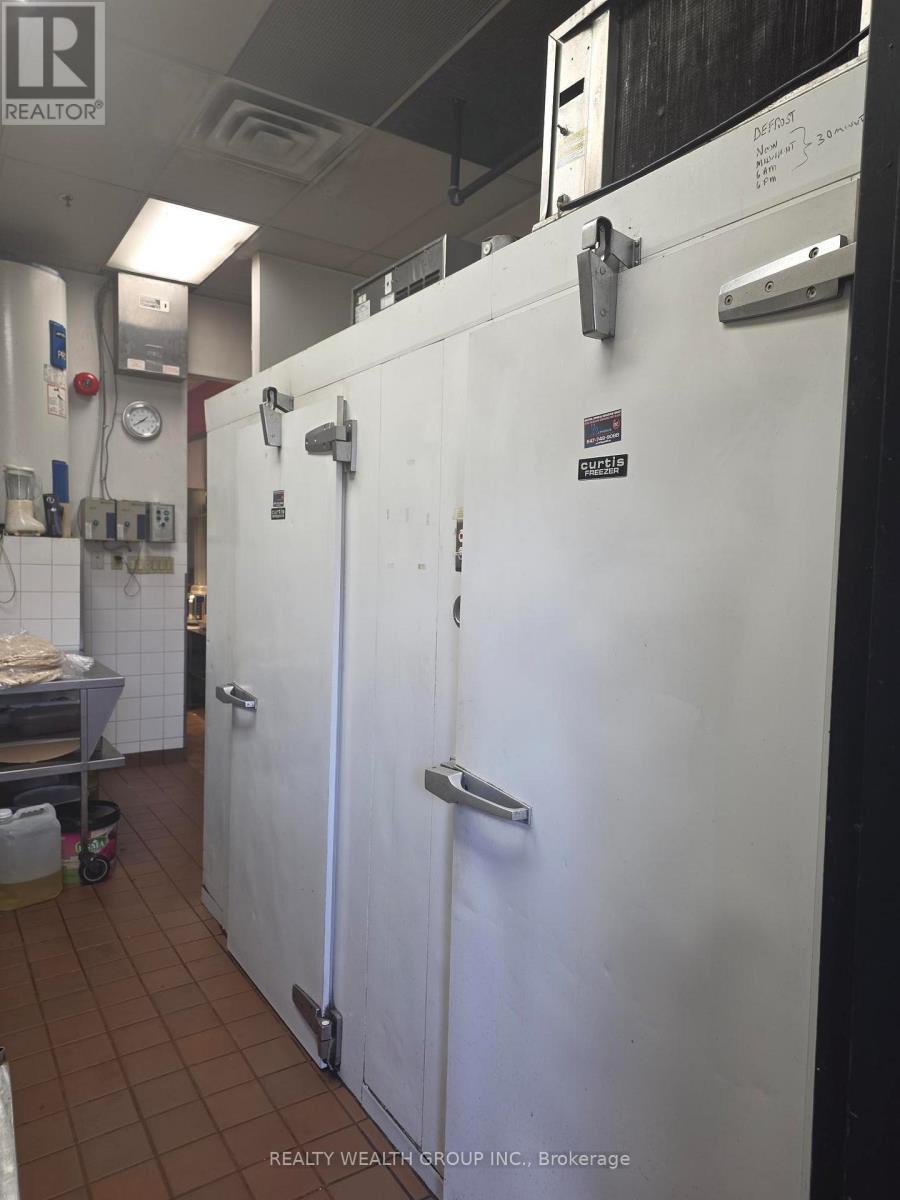 Dundas St - 6550 Meadowvale Town Centre, Mississauga, Ontario  L5N 4B7 - Photo 4 - W12518568