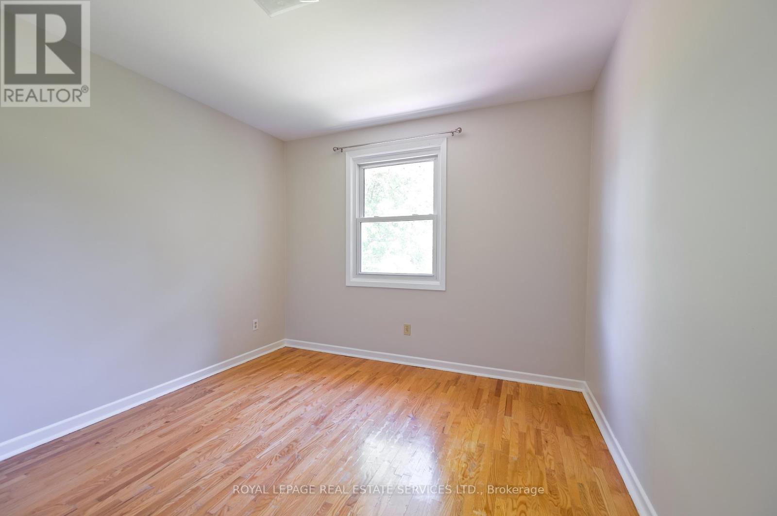 2471 Meadowood Crescent, Oakville, Ontario L6L 1V5 - Photo 26 - W12518580