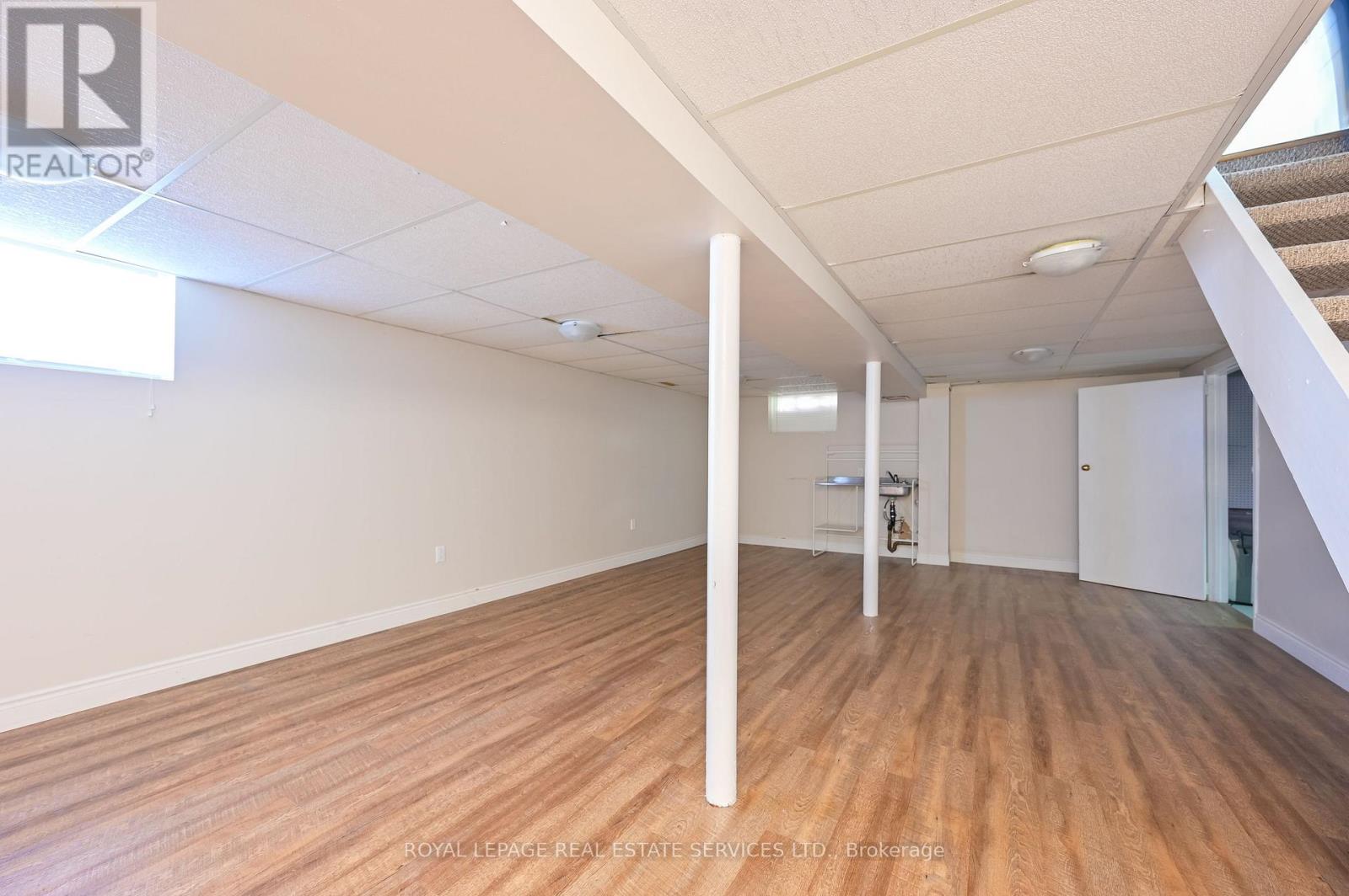 2471 Meadowood Crescent, Oakville, Ontario L6L 1V5 - Photo 29 - W12518580