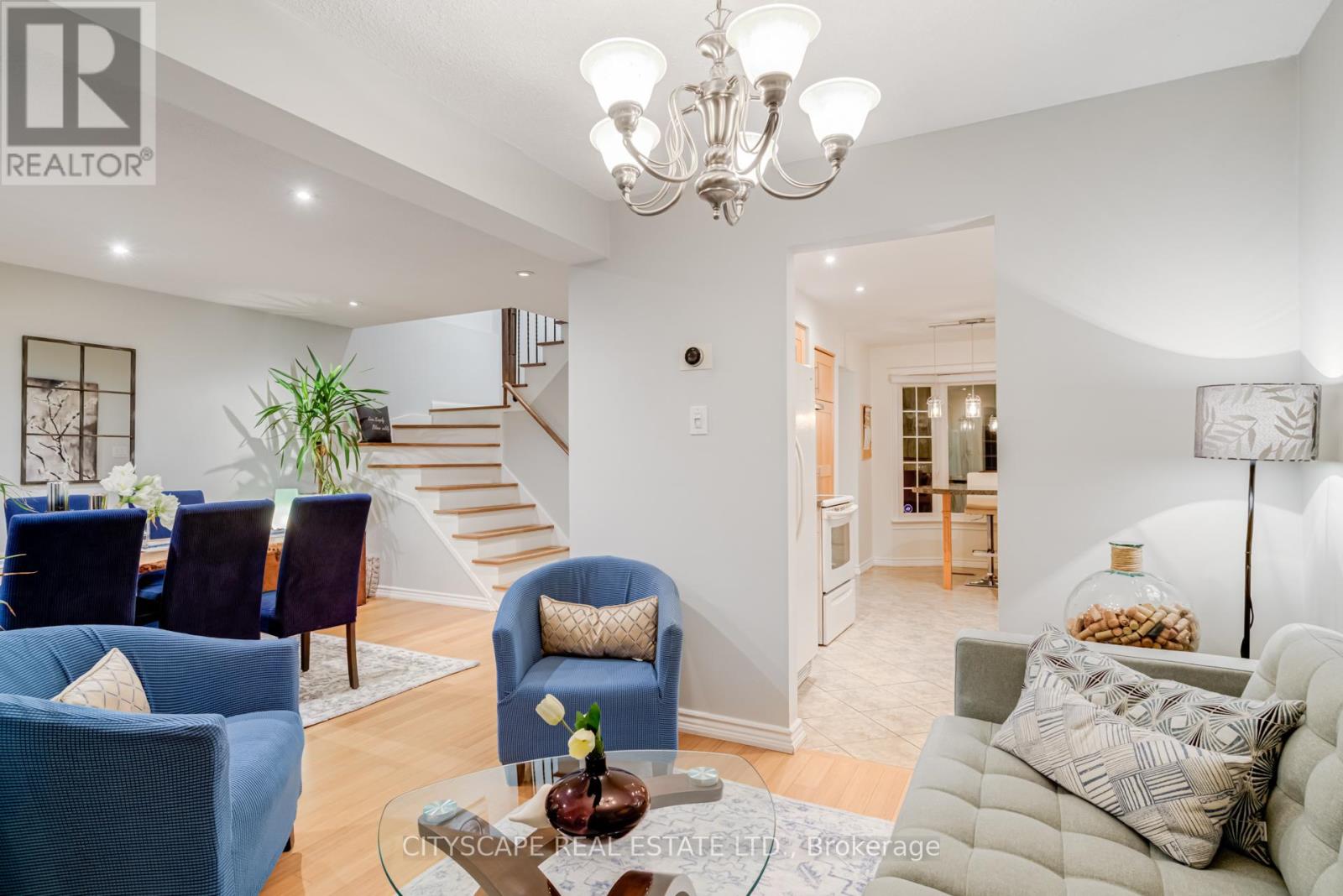 4235 Stonemason Crescent, Mississauga, Ontario  L5L 2Z6 - Photo 11 - W12518598