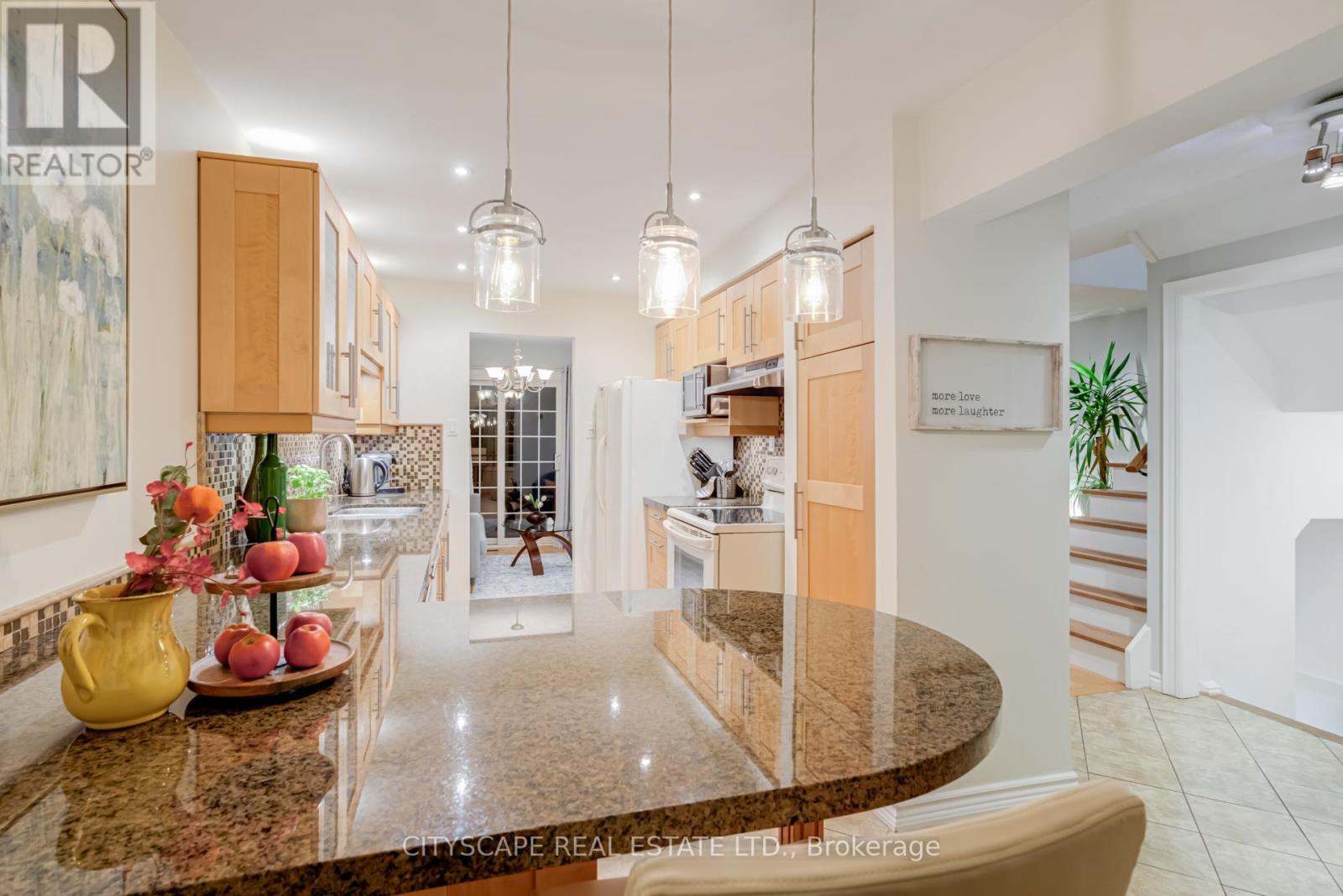 4235 Stonemason Crescent, Mississauga, Ontario  L5L 2Z6 - Photo 14 - W12518598