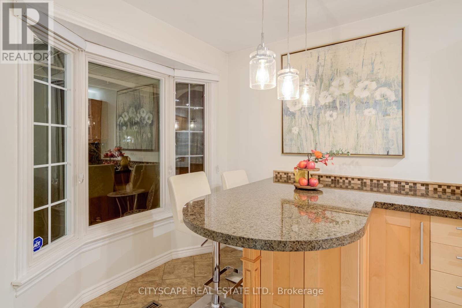 4235 Stonemason Crescent, Mississauga, Ontario  L5L 2Z6 - Photo 15 - W12518598