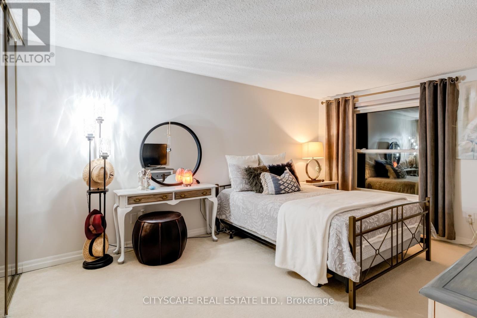 4235 Stonemason Crescent, Mississauga, Ontario  L5L 2Z6 - Photo 20 - W12518598