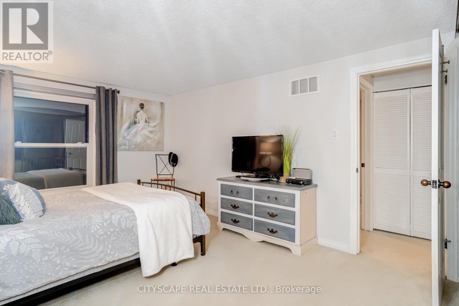 4235 Stonemason Crescent, Mississauga, Ontario  L5L 2Z6 - Photo 21 - W12518598