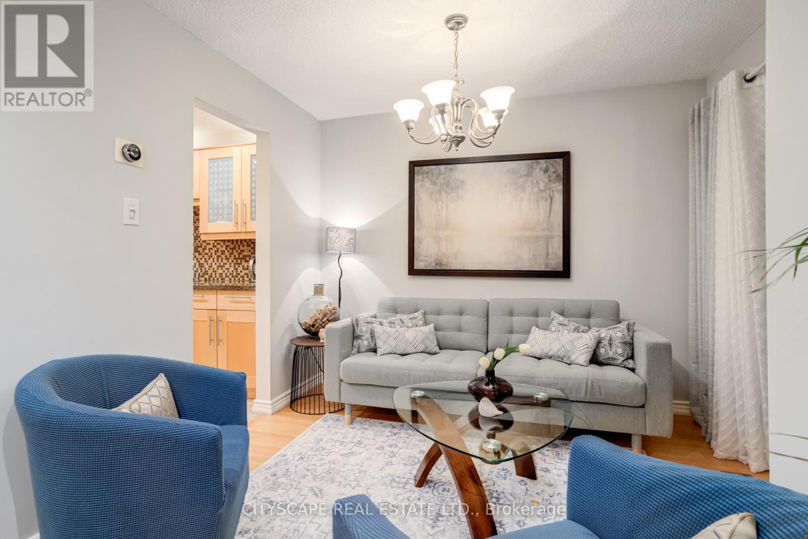 4235 Stonemason Crescent, Mississauga, Ontario  L5L 2Z6 - Photo 9 - W12518598