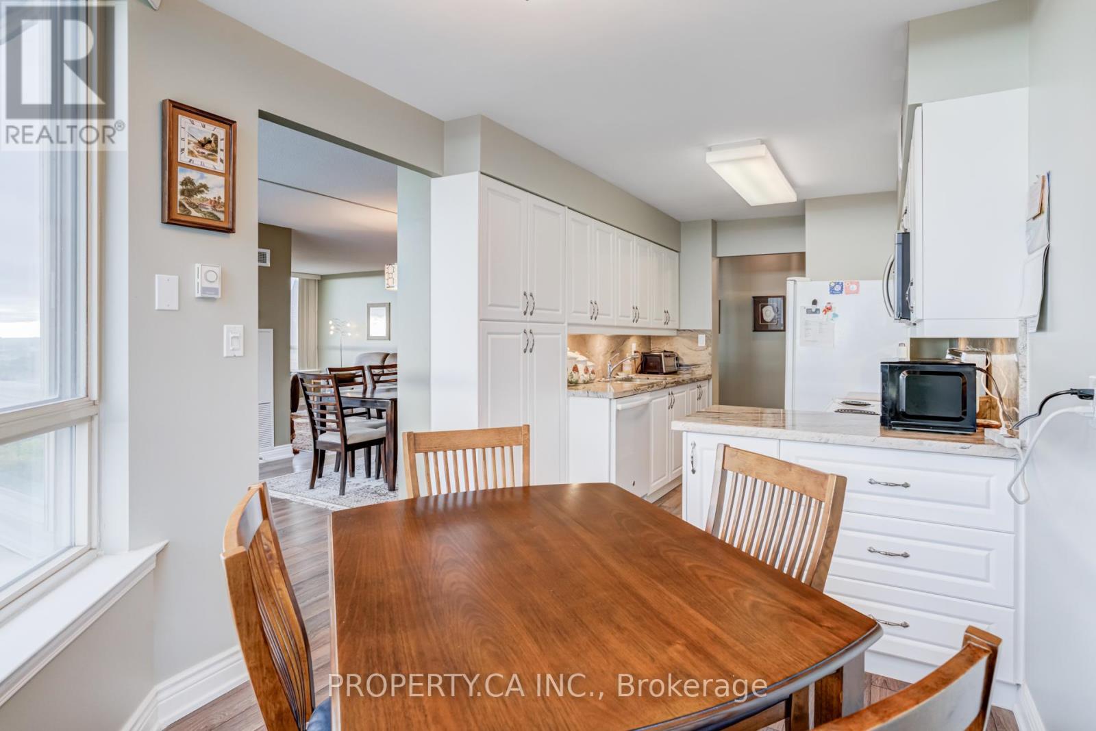 2210 - 3605 Kariya Drive, Mississauga, Ontario  L5B 3J4 - Photo 7 - W12518600