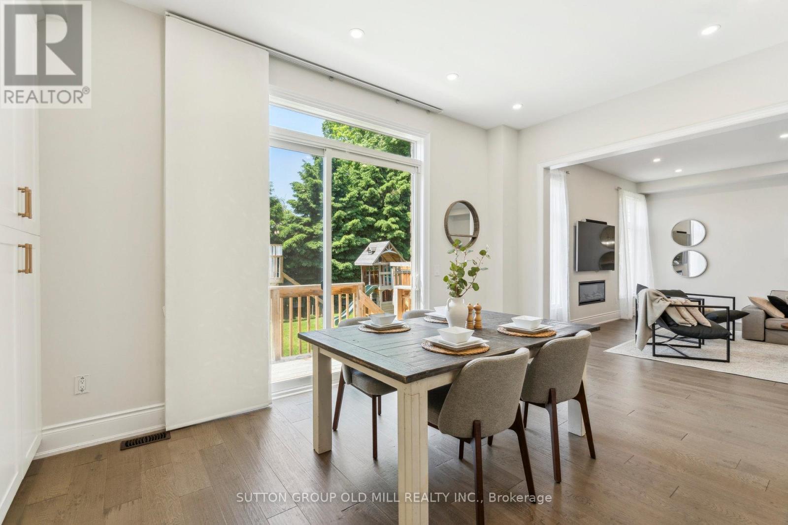 4 Daisy Meadow Crescent, Caledon, Ontario  L7C 4G4 - Photo 10 - W12518608