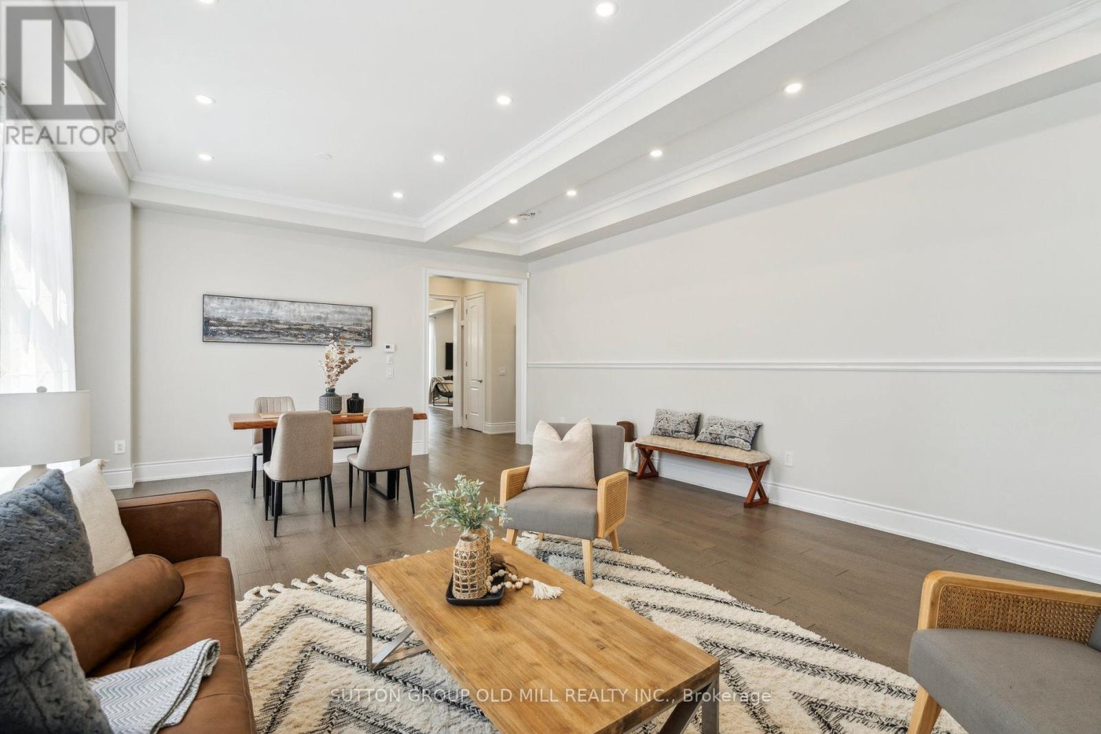 4 Daisy Meadow Crescent, Caledon, Ontario  L7C 4G4 - Photo 4 - W12518608