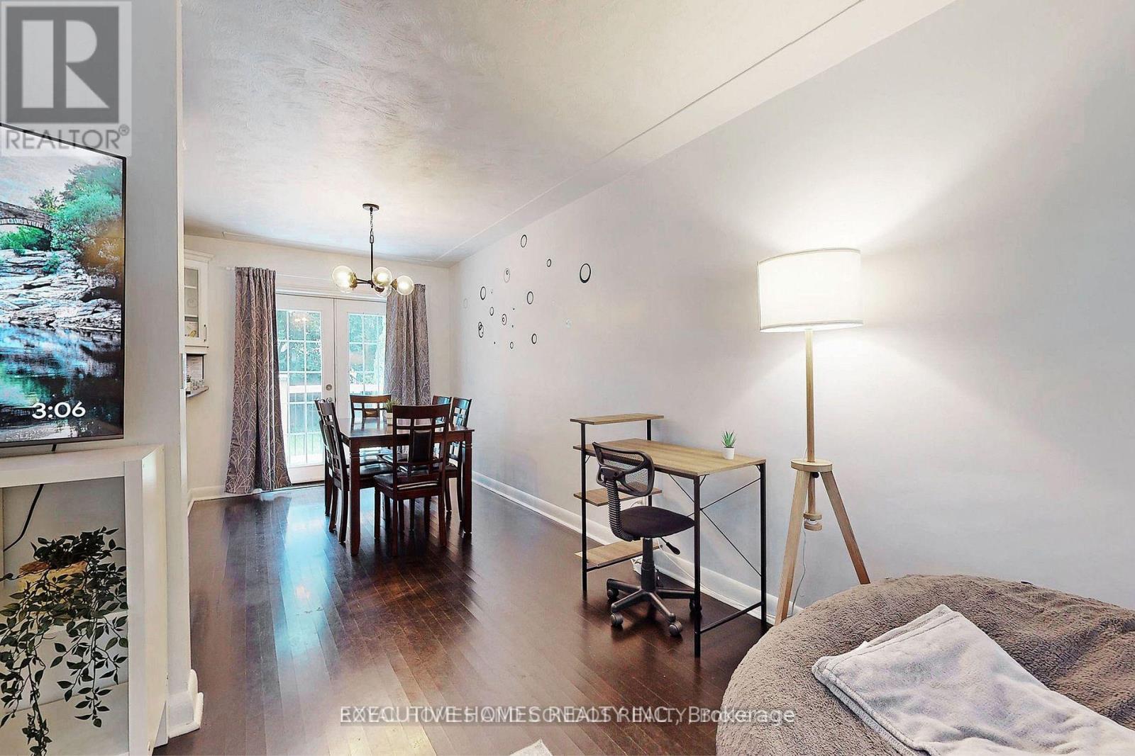 2221 Ghent Avenue, Burlington, Ontario  L7R 1Y6 - Photo 15 - W12518640