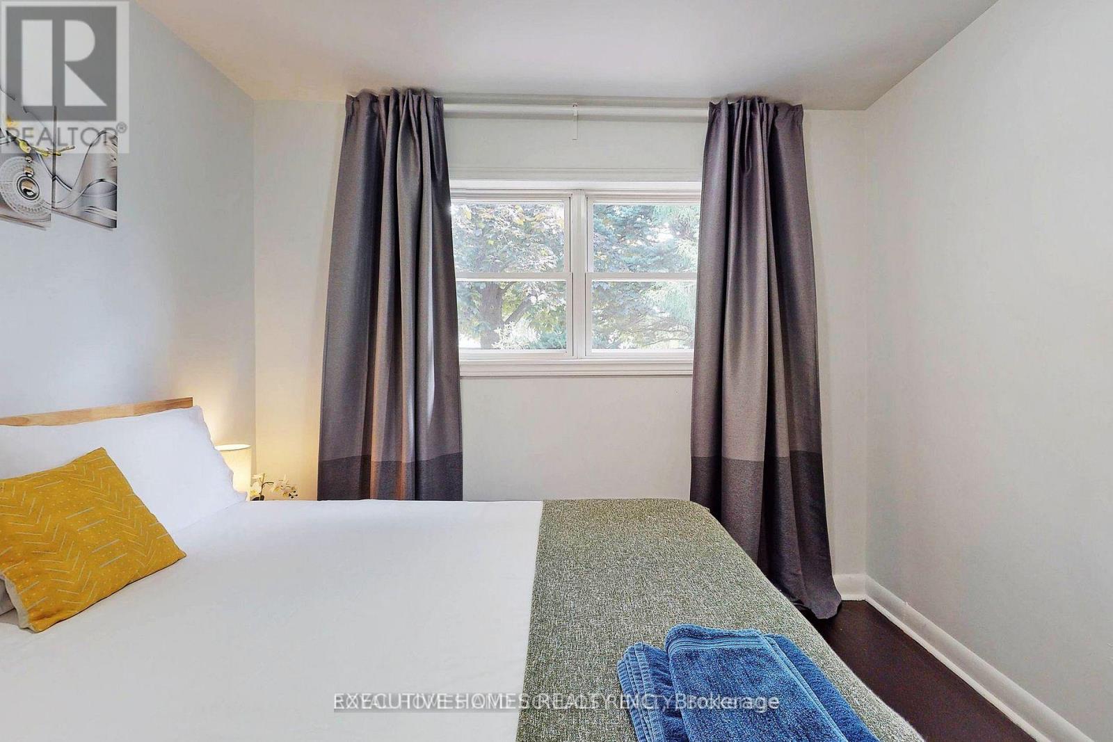 2221 Ghent Avenue, Burlington, Ontario  L7R 1Y6 - Photo 19 - W12518640