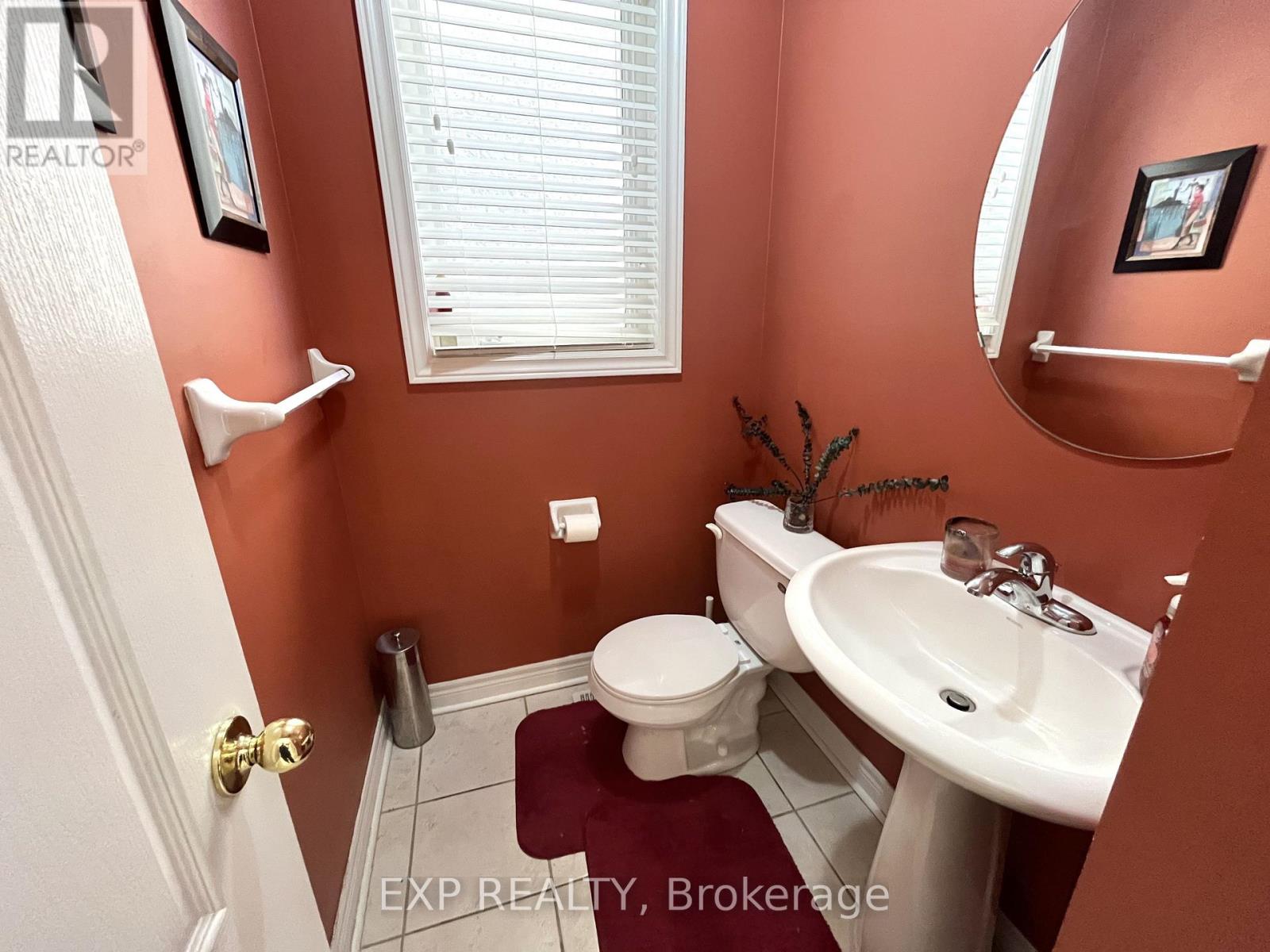 36 Frostbite Lane, Brampton, Ontario L6R 3L8 - Photo 9 - W12518674