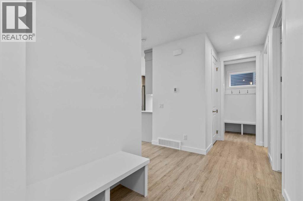 Property at 22 Emerson Crescent image 3