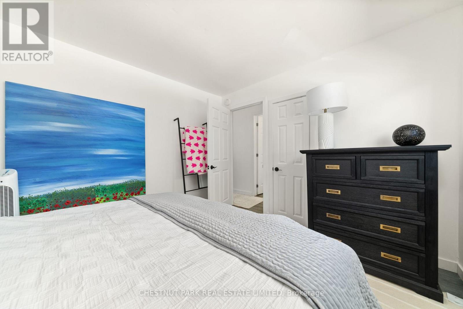 46 Consecon Street, Prince Edward County, Ontario K0K 3L0 - Photo 15 - X12518718