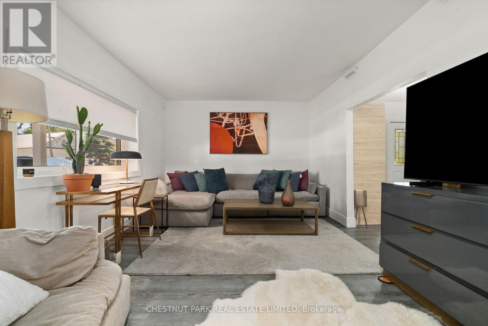 46 Consecon Street, Prince Edward County, Ontario K0K 3L0 - Photo 8 - X12518718