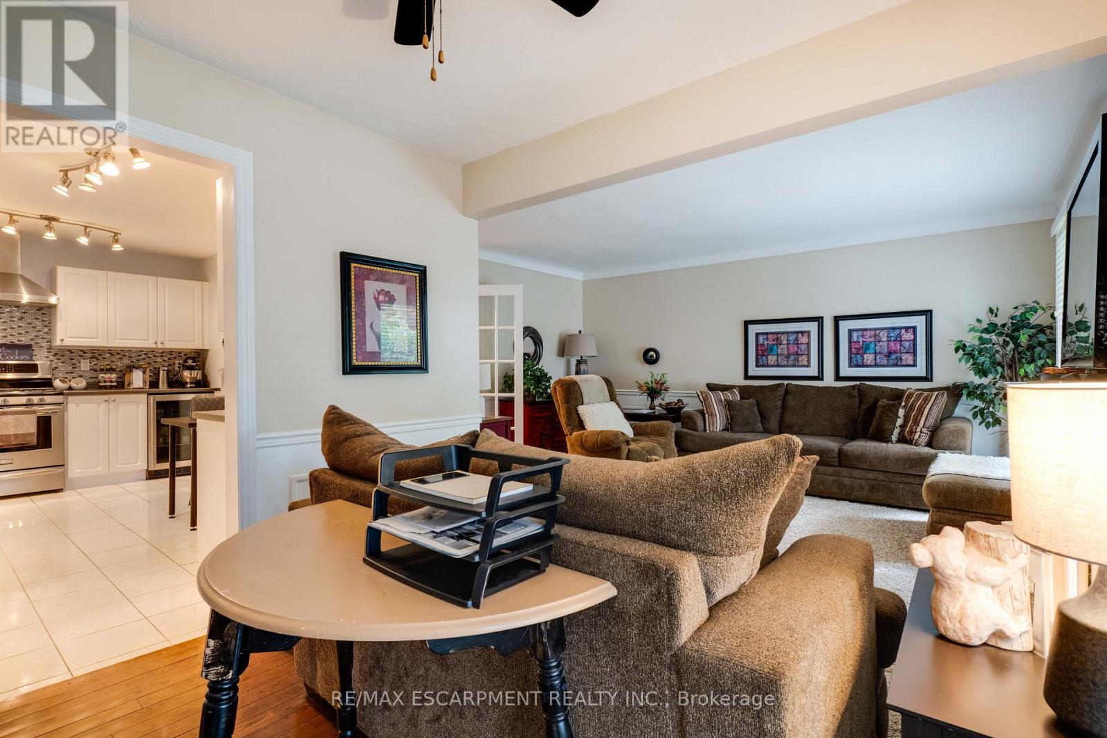 4 Adelaide Avenue, Brantford, Ontario N3S 7H3 - Photo 10 - X12477679