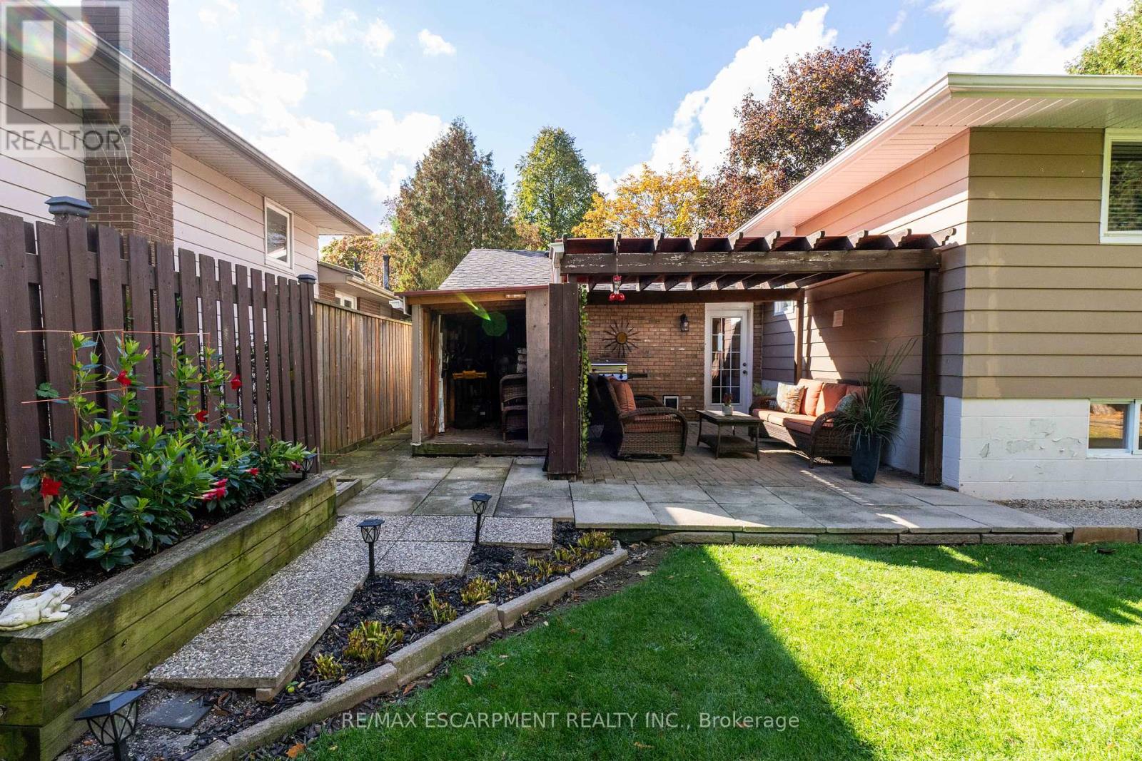 4 Adelaide Avenue, Brantford, Ontario N3S 7H3 - Photo 28 - X12477679