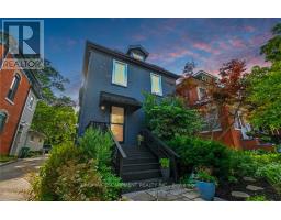 35 MOUNTAIN AVENUE, Hamilton, Ontario