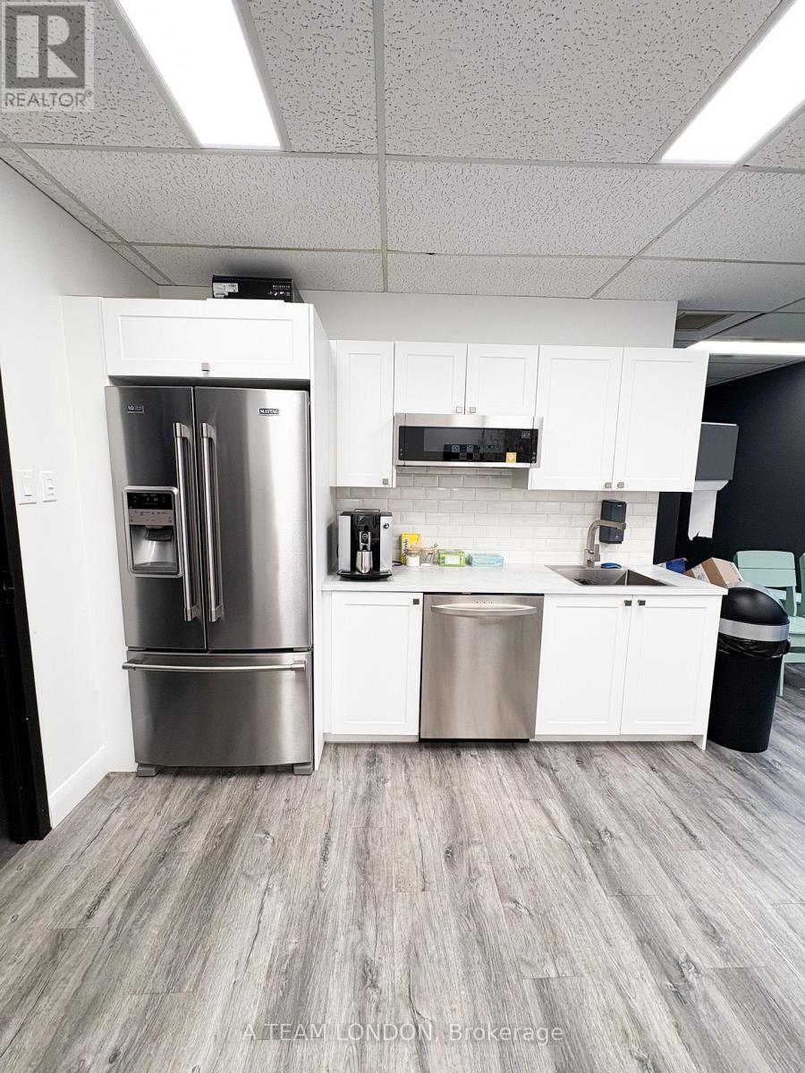 1540 North Routledge Park, London North, Ontario N6H 5L6 - Photo 28 - X12518690