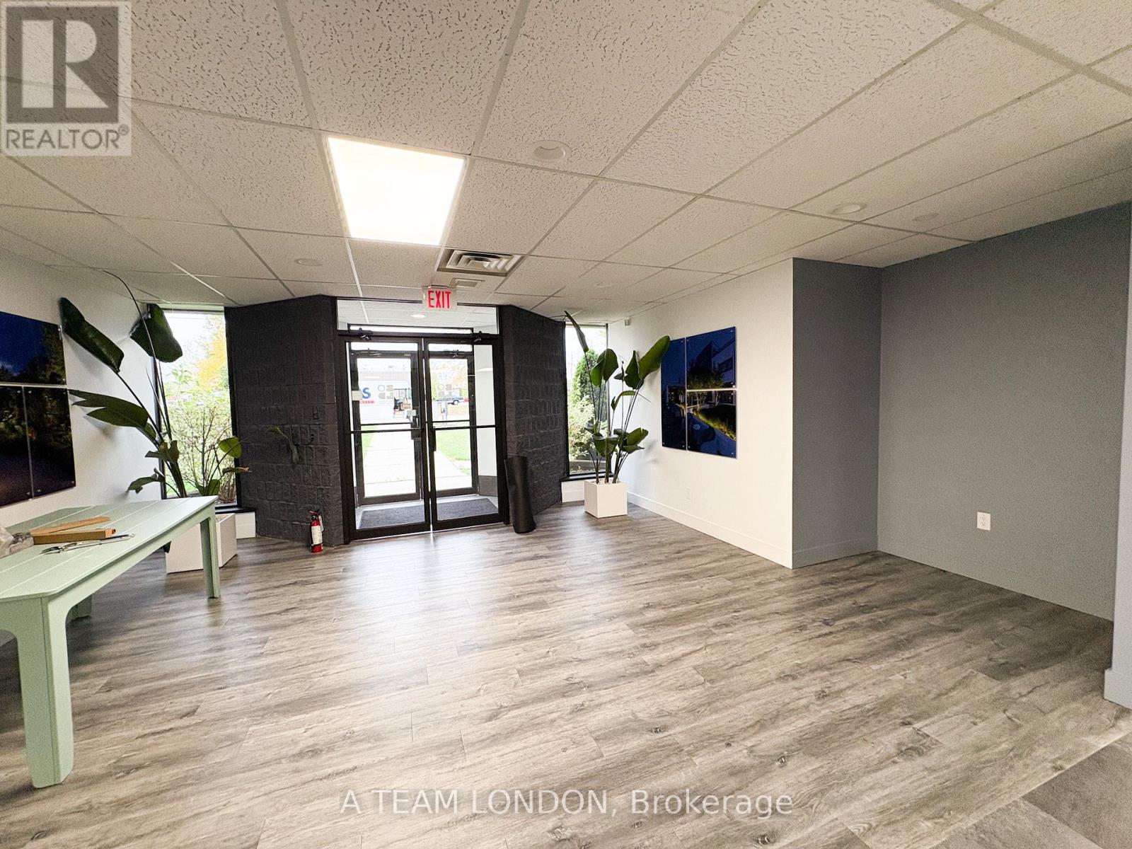 1540 North Routledge Park, London North, Ontario N6H 5L6 - Photo 3 - X12518690