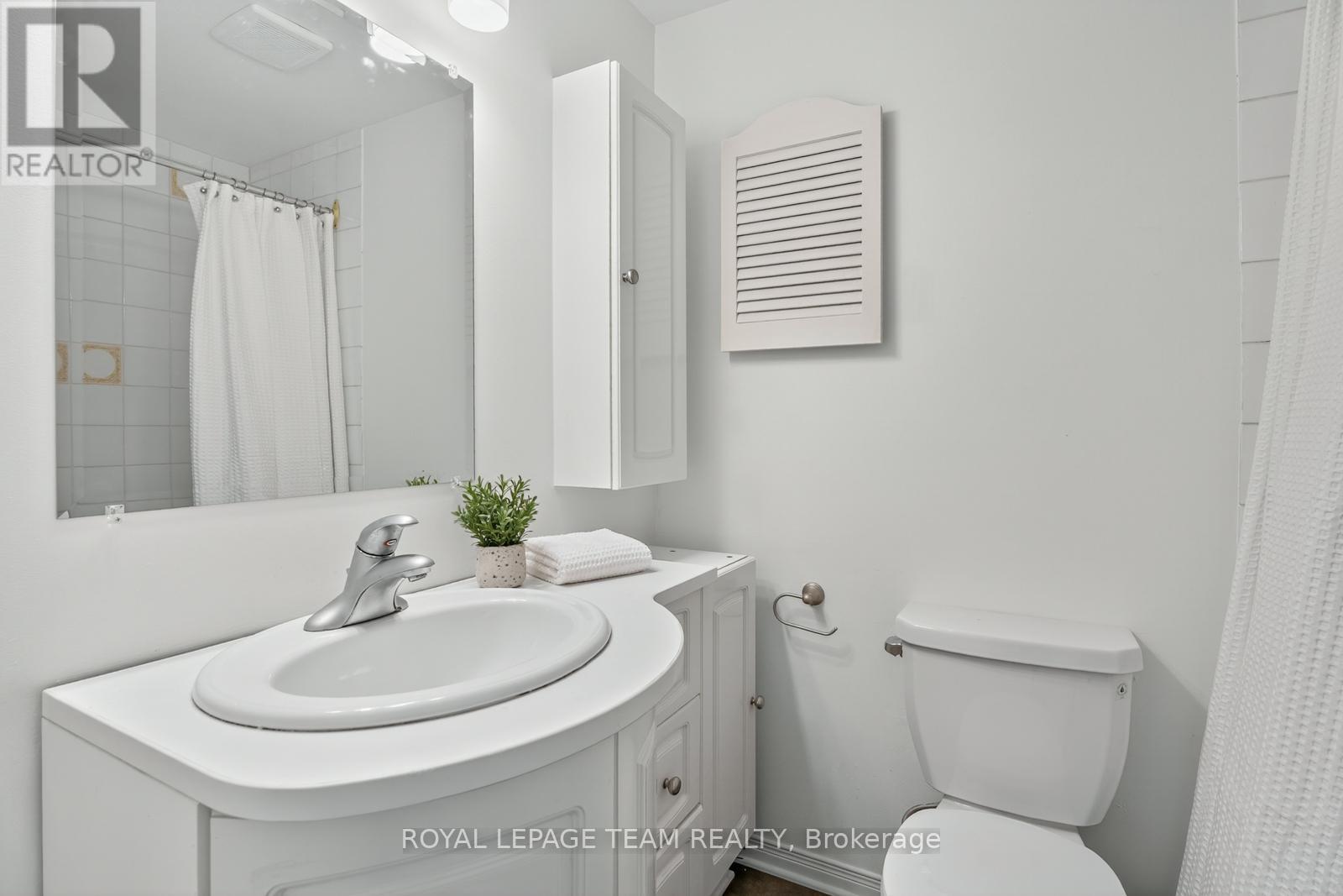 9 Moorside Private, Ottawa, Ontario K2C 3P4 - Photo 27 - X12518734