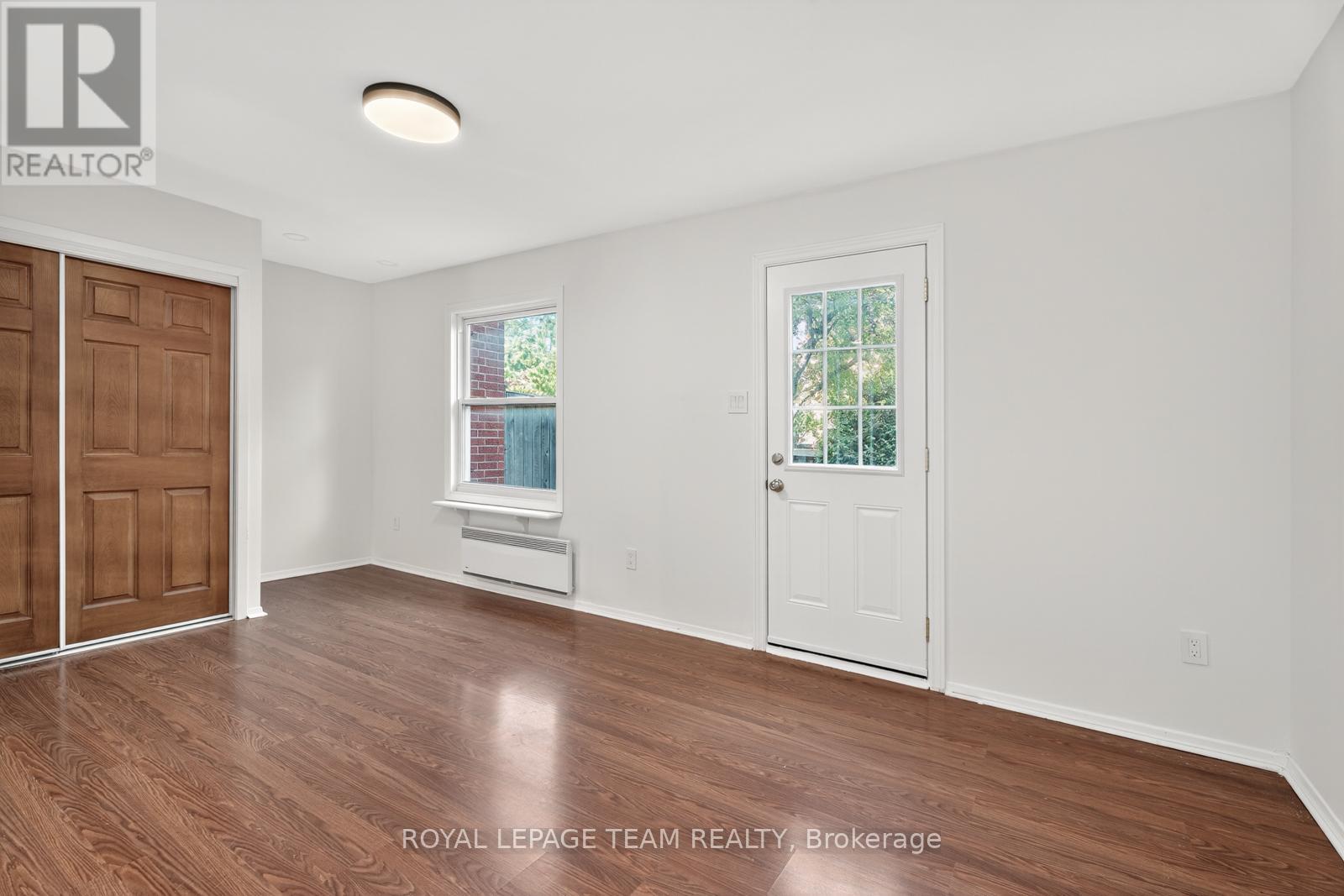 9 Moorside Private, Ottawa, Ontario K2C 3P4 - Photo 6 - X12518734