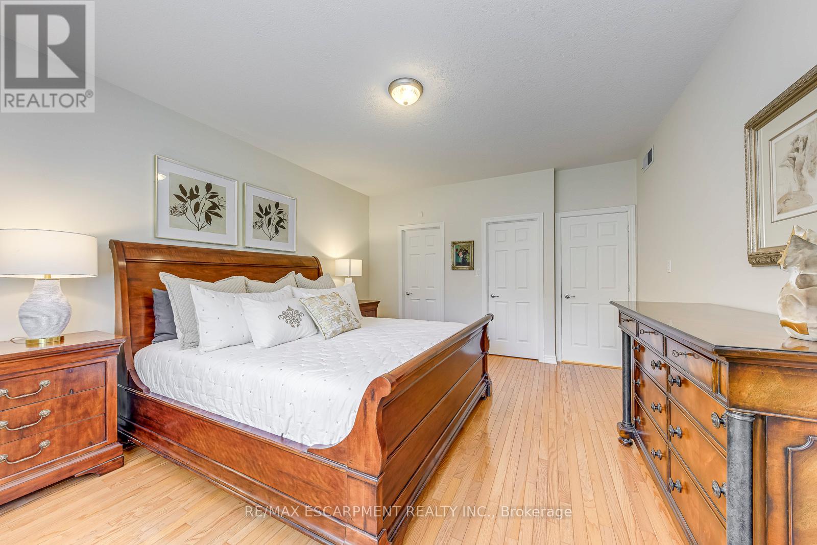 42 Creanona Boulevard, Hamilton, Ontario  L8E 5T2 - Photo 17 - X12518458