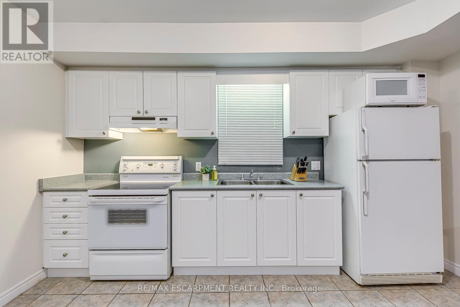 42 Creanona Boulevard, Hamilton, Ontario  L8E 5T2 - Photo 37 - X12518458