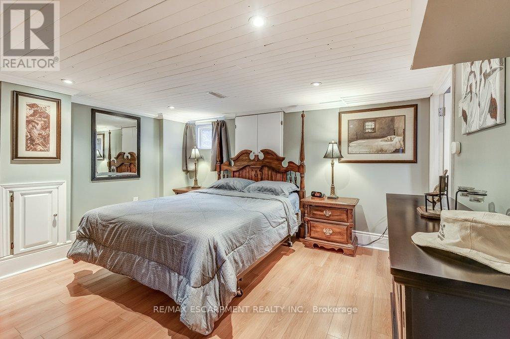 93 Barons Avenue N, Hamilton, Ontario  L8H 5A5 - Photo 17 - X12518470