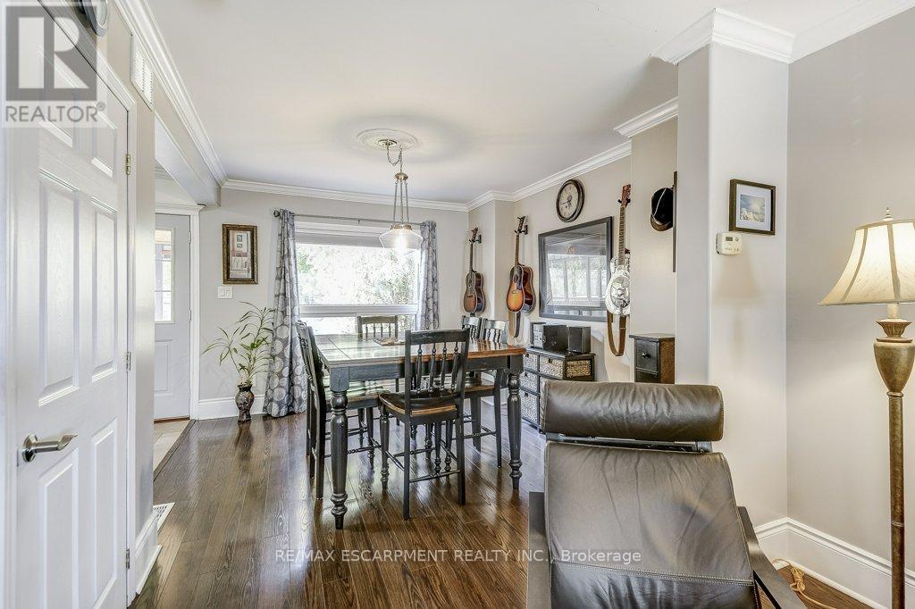 93 Barons Avenue N, Hamilton, Ontario  L8H 5A5 - Photo 7 - X12518470