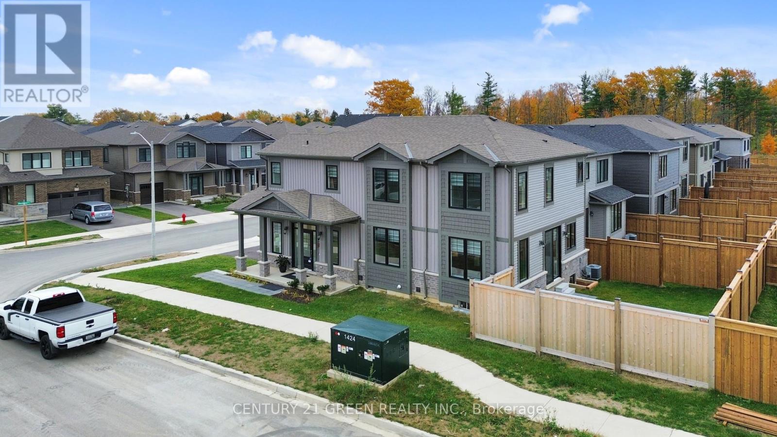 175 Blackbird Way, Hamilton, Ontario  L0R 1W0 - Photo 5 - X12518554