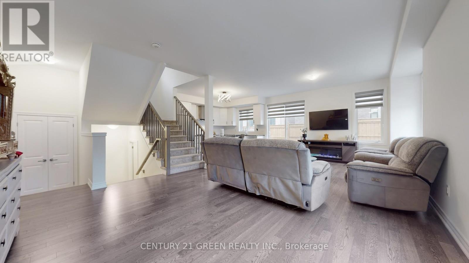 175 Blackbird Way, Hamilton, Ontario  L0R 1W0 - Photo 9 - X12518554