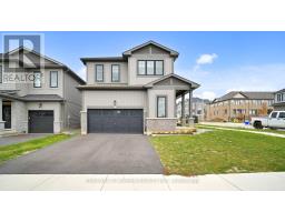 175 BLACKBIRD WAY, Hamilton, Ontario