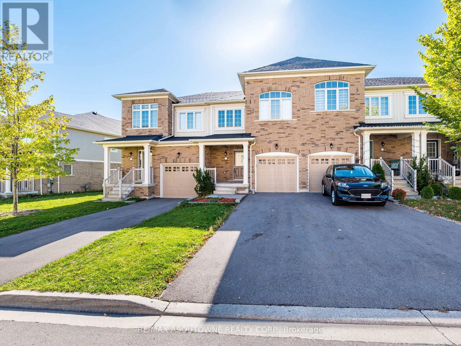 177 Law Drive, Guelph, Ontario N1E 0E7 - Photo 3 - X12518572