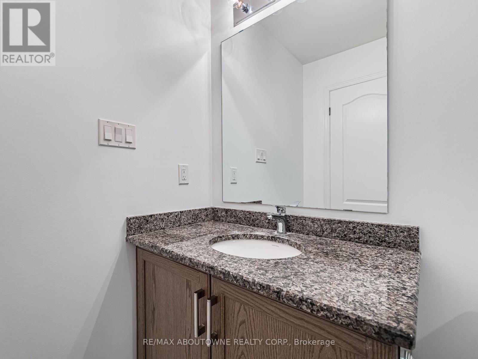 177 Law Drive, Guelph, Ontario N1E 0E7 - Photo 32 - X12518572