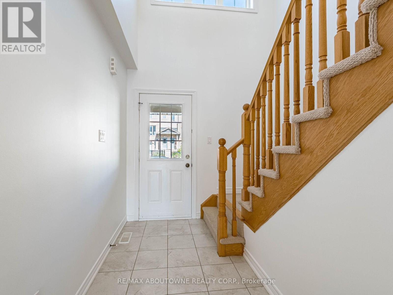 177 Law Drive, Guelph, Ontario N1E 0E7 - Photo 9 - X12518572