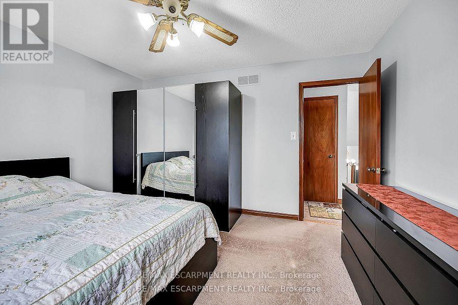 140 Solomon Crescent, Hamilton, Ontario  L8W 2G7 - Photo 20 - X12518576