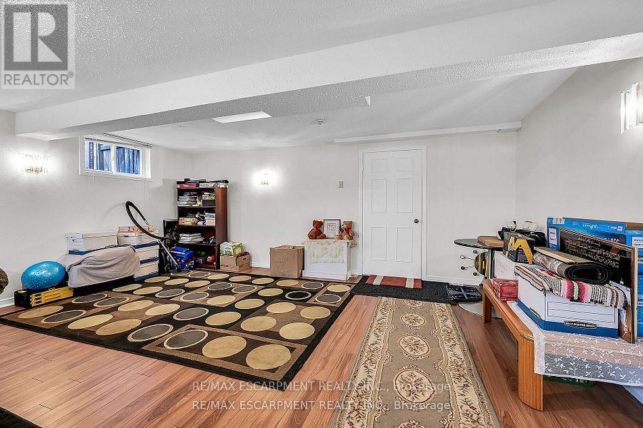 140 Solomon Crescent, Hamilton, Ontario  L8W 2G7 - Photo 35 - X12518576