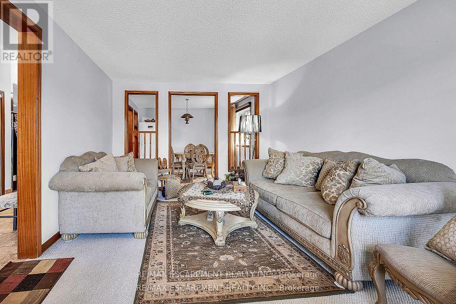 140 Solomon Crescent, Hamilton, Ontario  L8W 2G7 - Photo 8 - X12518576