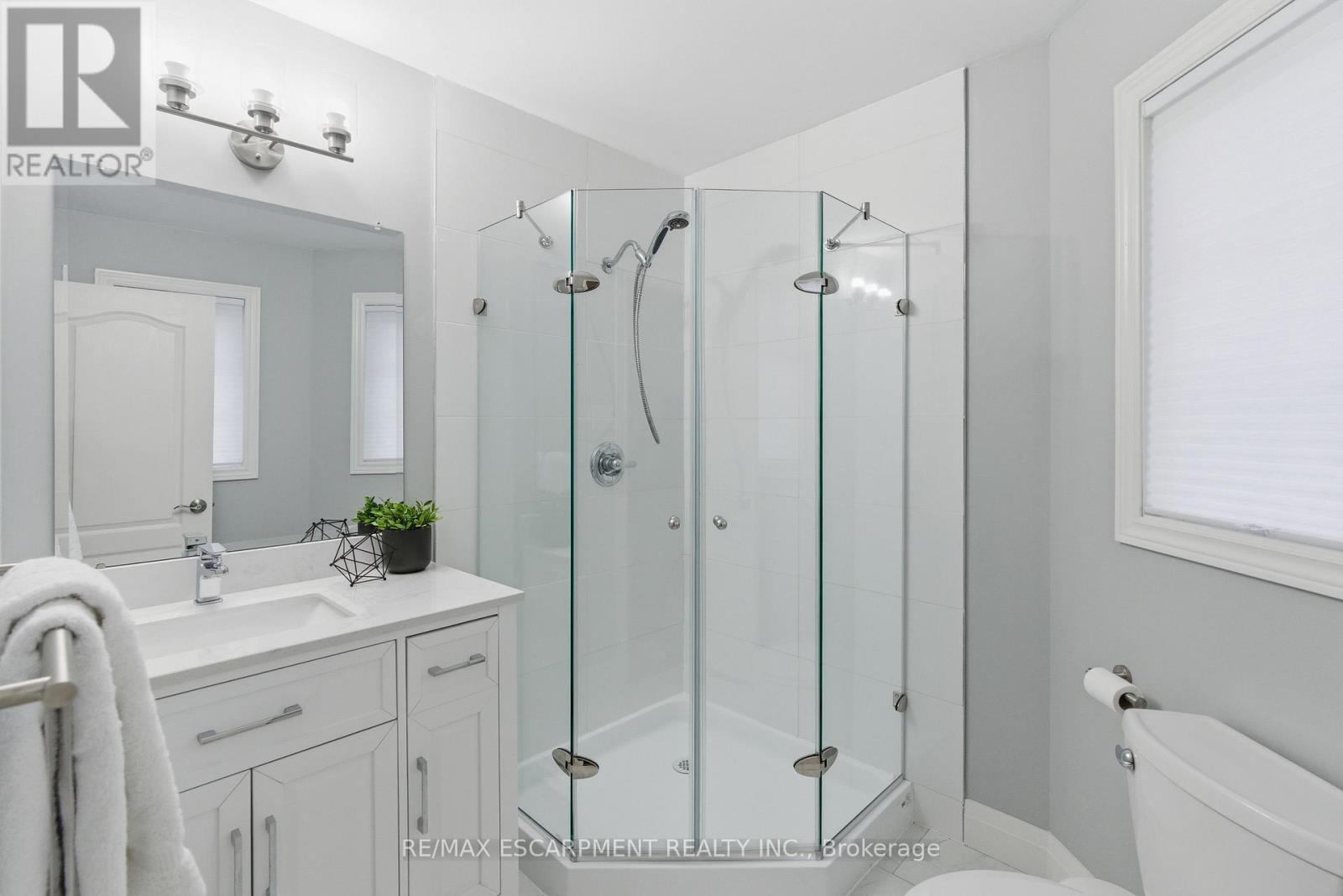 4399 Christopher Court, Lincoln, Ontario  L0R 1B5 - Photo 22 - X12518594