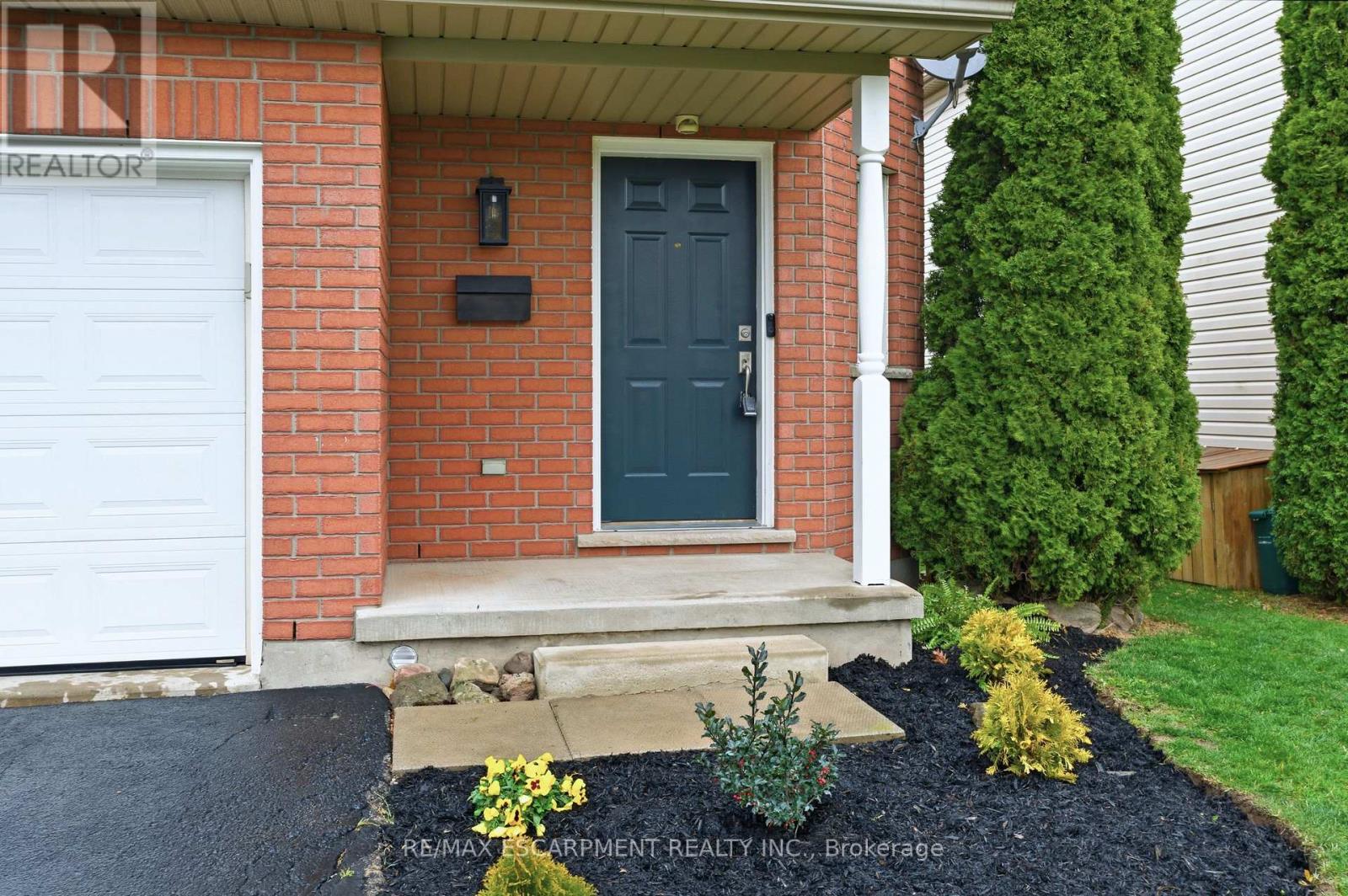 4399 Christopher Court, Lincoln, Ontario  L0R 1B5 - Photo 4 - X12518594