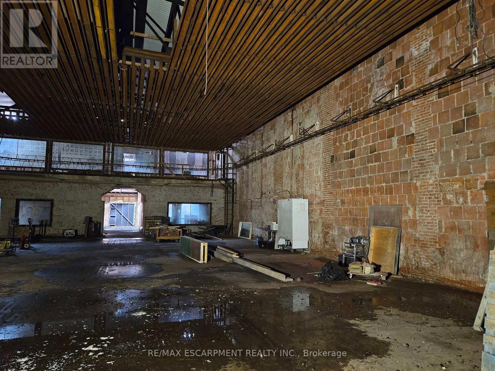 434 King Street W, Hamilton, Ontario L8P 1B7 - Photo 3 - X12518614