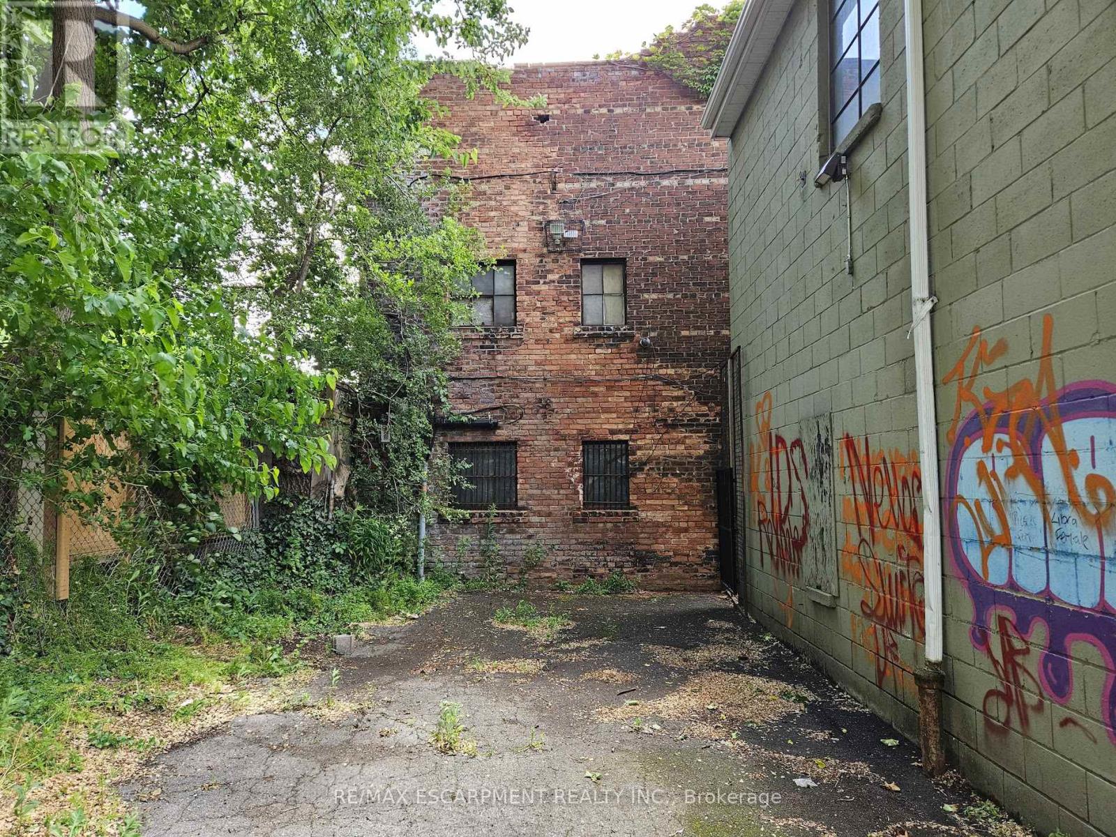 434 King Street W, Hamilton, Ontario L8P 1B7 - Photo 5 - X12518614